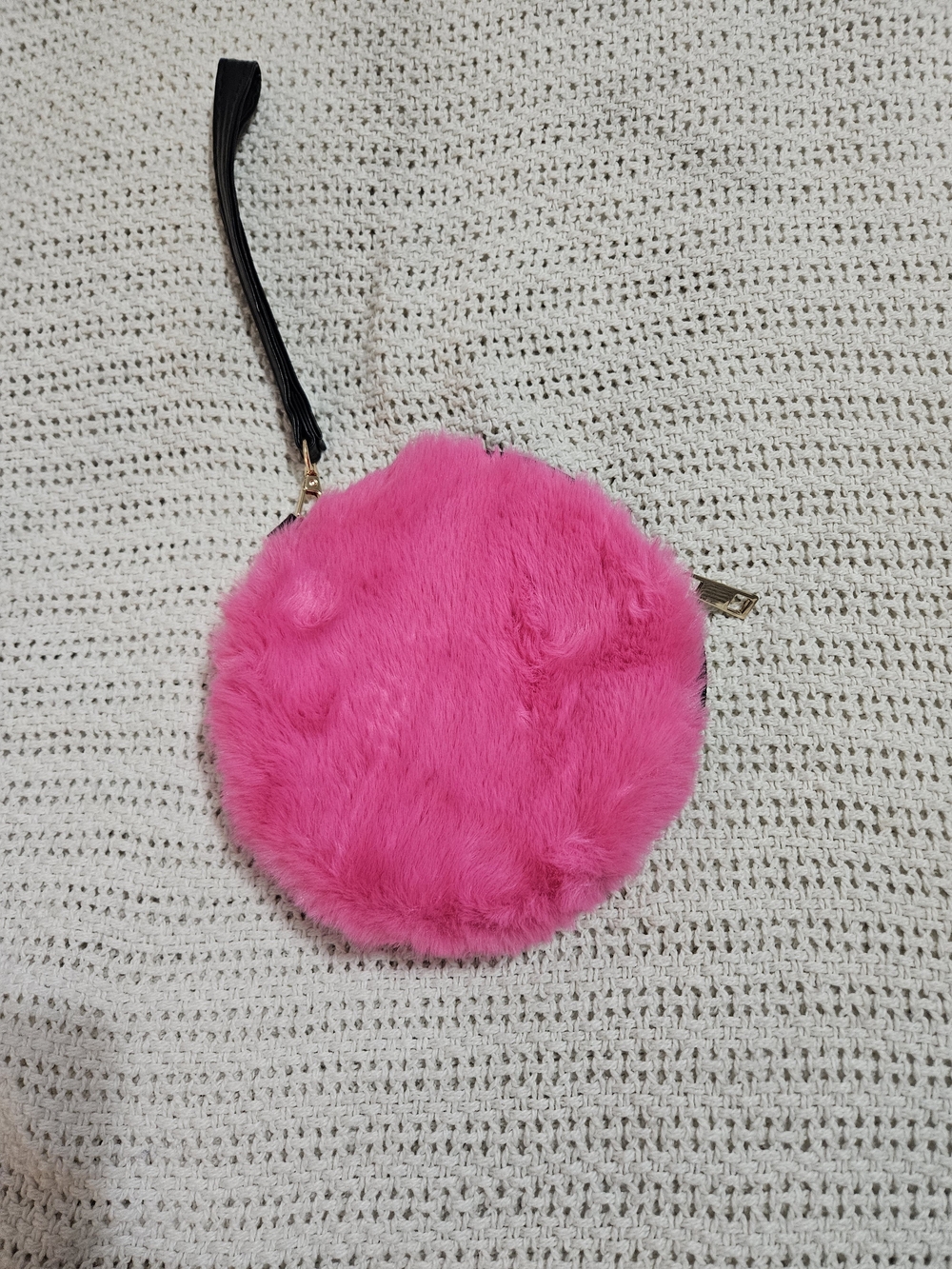 Fuchsia Faux Fur Round Wristlet Clutch with Black Strap